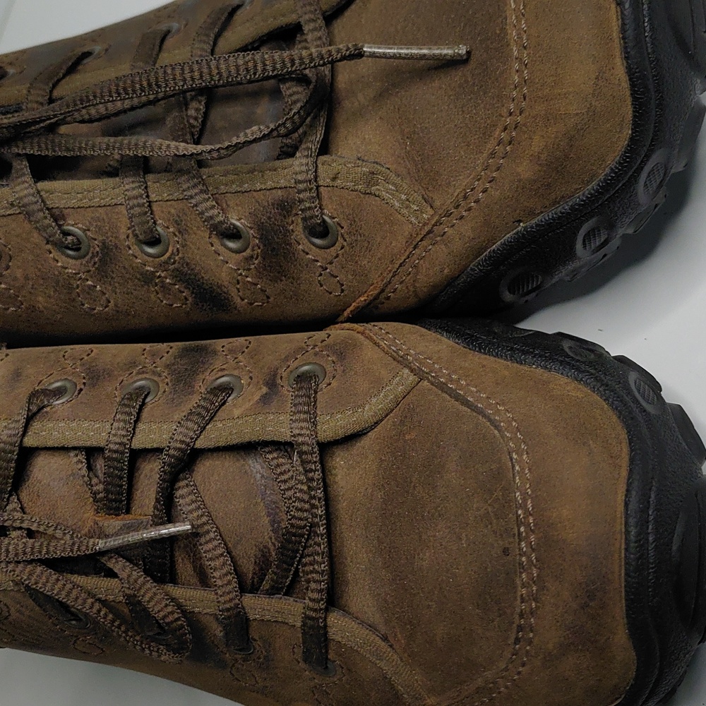 Merrell Women's Size 7.5 Vibram Sole Hiking Shoes